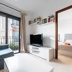Town In Centre Apartment *