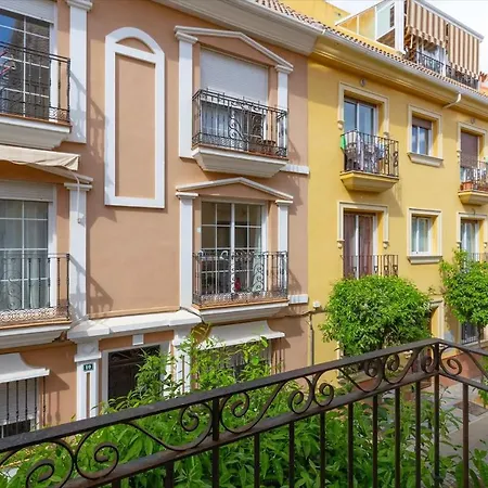 Town In Centre Apartment *