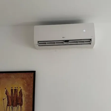 Town In Centre Apartment *