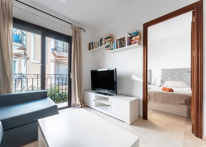 Town In Centre Apartment *